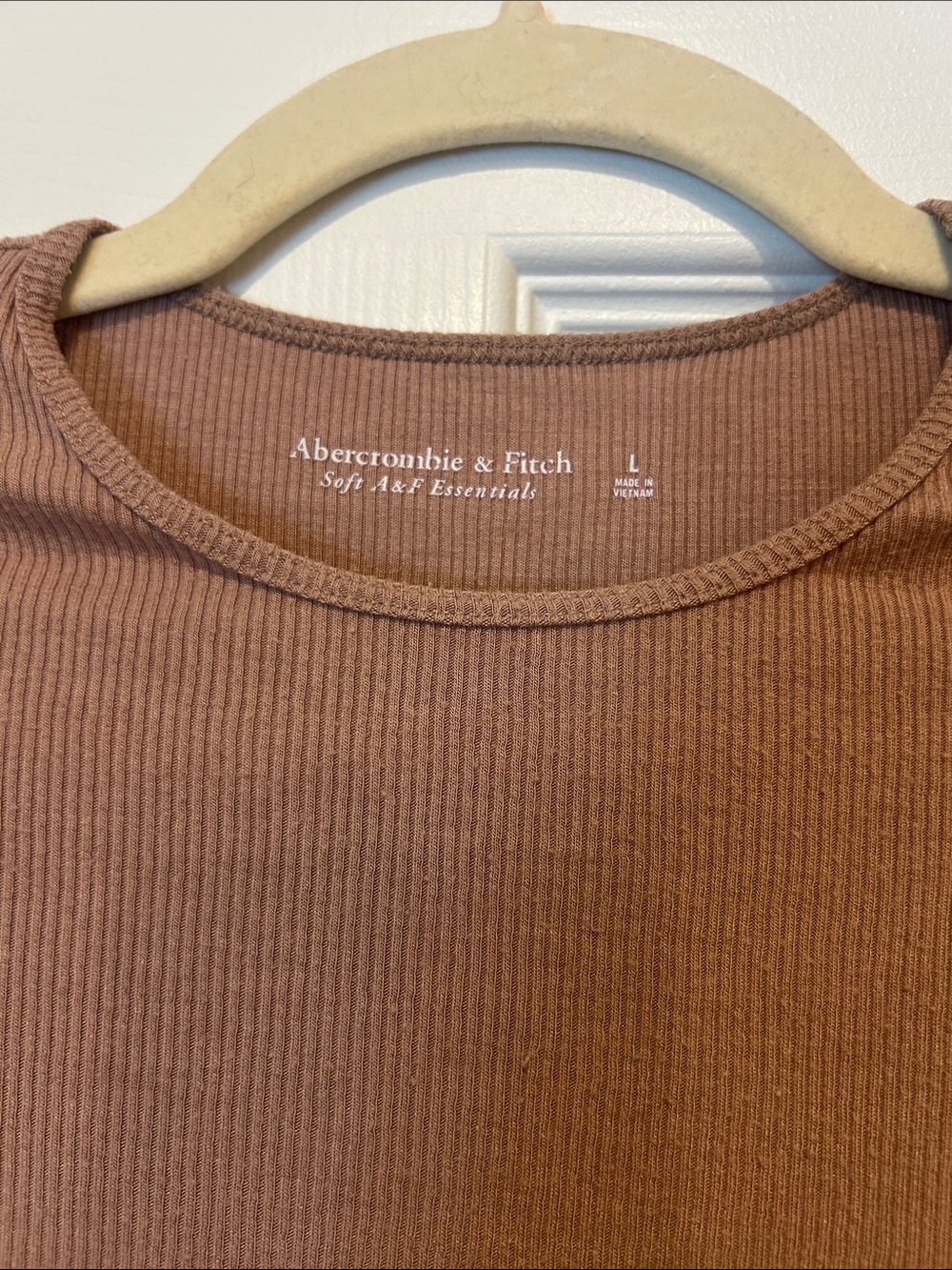 Abercrombie & Fitch Soft A&F Essentials Ribbed Long Sleeve - Picture 2 of 2